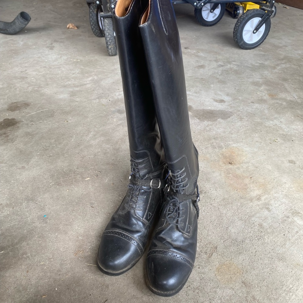 English Riding Boots - Picture 2 of 3